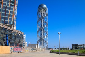 Башня грузинского алфавита, Батуми, Грузия | Vladimir Fil'varkiv